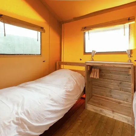 Luxury tent In De Veluwe Met Prive Sanitair Ll54